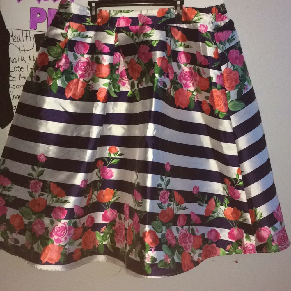 Floral puff skirt